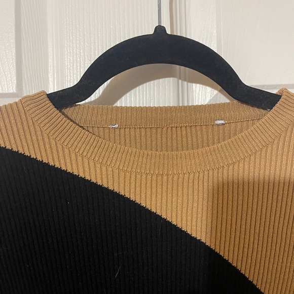 colorblock long-sleeve sweater top - Picture 3 of 3